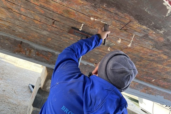 Popravak, gradnja i održavanje drvenih brodova