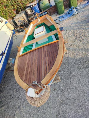 Repair, construction and maintenance of traditional wooden boats