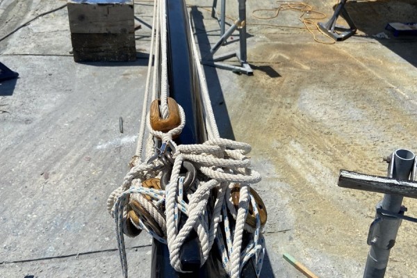 Popravak, gradnja i održavanje drvenih brodova
